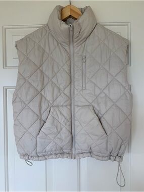 Zella Quilted Puffer Vest in Light Beige M